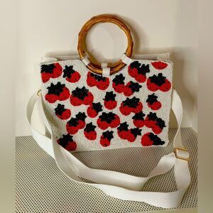 (Sol & Mer) Strawberry 🍓 Beaded Crossbody/Hand Bag ☀️
